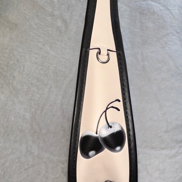 Chic Cherry Print Shoulder Bag - Picture 3 of 8